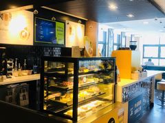 面包甜点陈列柜-麦当劳(东苑丽宝商业广场店)