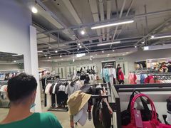 -唯品会(北京国瑞城店)