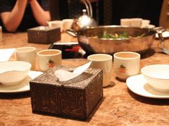 包间餐桌&nbsp;-蛙蛙叫干锅年代(簋街总店)