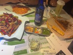 -寂寞的豆芽 烧烤酒场(丽景店)