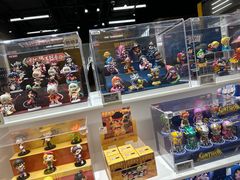 -泡泡玛特POPMART(柏威年购物中心店)
