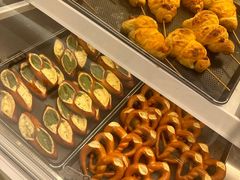 -红星前进面包牛奶公司(畅春园店)