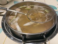 爆款牛丸锅-南城十里潮汕鲜牛火锅·鲜虾生滚粥(融汇老商埠店)