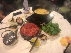 -鲜入围煮花胶鸡海鲜火锅