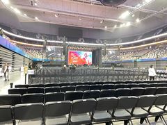 -东方体育中心(地铁站)