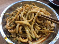 麻酱凉皮-清真老铁家灌汤包