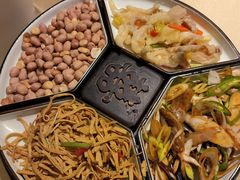 -八府香鸭·啫啫煲(华山路店)