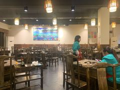 大堂-肖肖酸萝卜鱼火锅(总店)