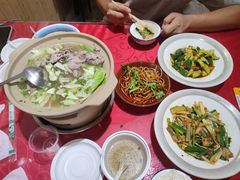 -冯烫烫跷脚牛肉·川菜小馆(武胜西街店)