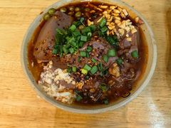 -谢老五跷脚牛肉·非遗传承店