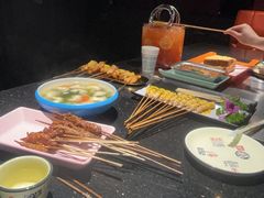-依呀呀ktv烧烤小串(中山西路店)