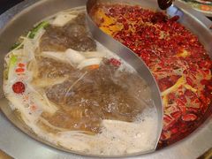 -沸炉重庆老火锅(军事博物馆店)