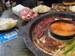 -黄潇洒老火锅(九眼桥宏济巷店)