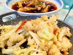 干锅有机花菜-张氏宽窄巷成都名小吃(茂业百货华强北店)