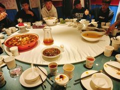 -巴特餐饮6加1音乐餐吧·新疆菜