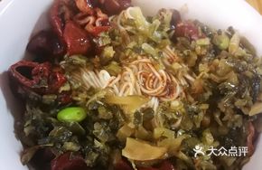 Intestine and Pickled Mustard Greens Noodles