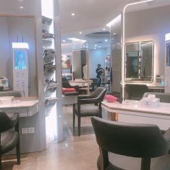 -Kraemer Paris  苏豪路易士·嘉玛发廊