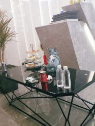 -AYO SALON