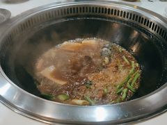 -哈尔滨烧烤·山河村铁锅炖(交大店)
