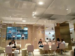 大堂-奈雪的茶(湖滨银泰in77C区PRO店)