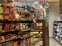 -全家便利店(漕溪北路七店)