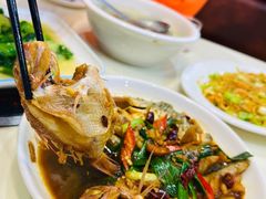 -鑫悦楼煎蟹·16年海鲜大排档