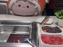-海底捞火锅鲜切牛肉主题店(长寿路店)