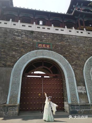 简直美不胜收，不拥挤，还不收费