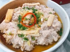 剁肉饼蒸咸鱼-六婶西关小厨(光塔路店)