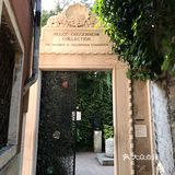 从佛罗伦萨坐火车去威尼斯，经过一座很长的海上大桥抵达