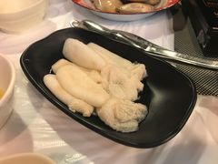 竹荪-鲜入围煮花胶鸡海鲜火锅