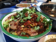 -马路边边串串香(延庆环球新意广场店)