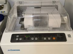 -优医视平价眼镜蔡司依视路折扣工厂店(十里堡店)