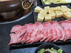 -果松木炭酸菜铜火锅·外婆参鸡汤