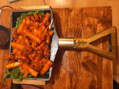 鸡爪米糕铲-小木屋米酒店总店