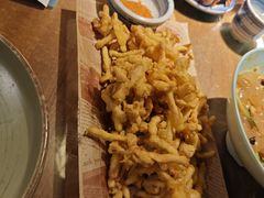 软炸蘑菇-95号酱骨·一块豆腐(展春园西路店)