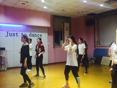 -零下舞度·街舞连锁机构(万科中心店)