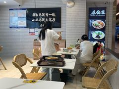 -叁窝雀·云南小锅米线(万象汇店)