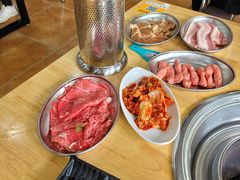 -牛信亭韩国料理·炭火烤肉(紫藤路店)