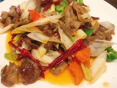 葱爆羊肉-百味地锅鸡(财校分店)
