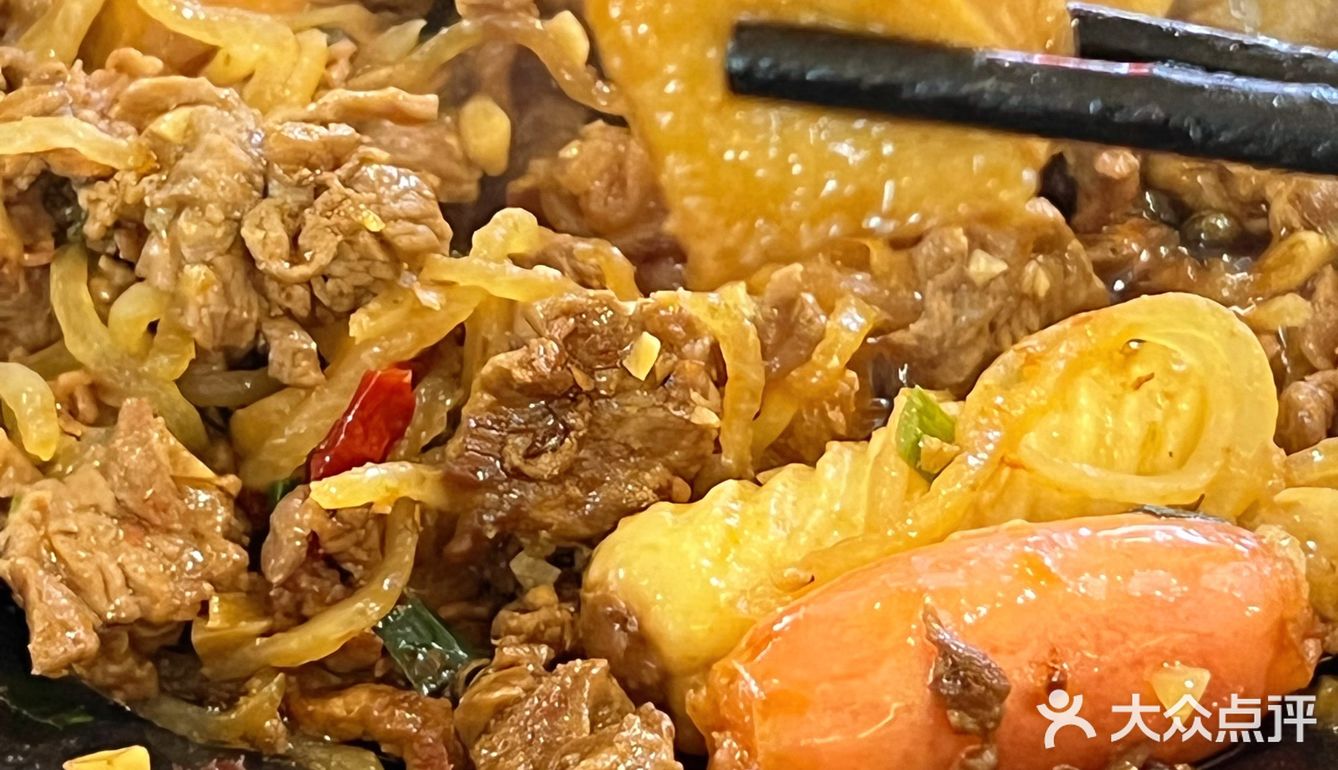 在桂林，最近好像很流行吃牛肉火锅呀～