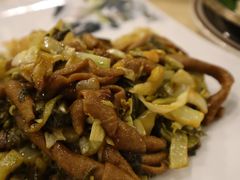酸菜炒鹅肠-和膳居饮食有限公司
