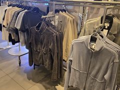 -H&M(鹏欣水游城店)