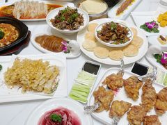 -梅利汴京烤鸭•开封豫菜地标店(东大街店)