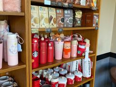 零售区-星巴克臻选(珠海富华里店)