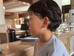 -亚龙湾喜来登·美景台大堂吧