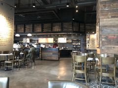 大堂-星巴克臻选(湛江鼎盛广场店)