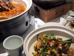 -费大厨辣椒炒肉(高铁吾悦广场店)