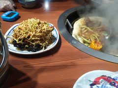 -满兴咱妈烀饼铁锅炖(兰州北街店)