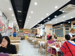 -江城燕子大排档(江汉路步行街店)